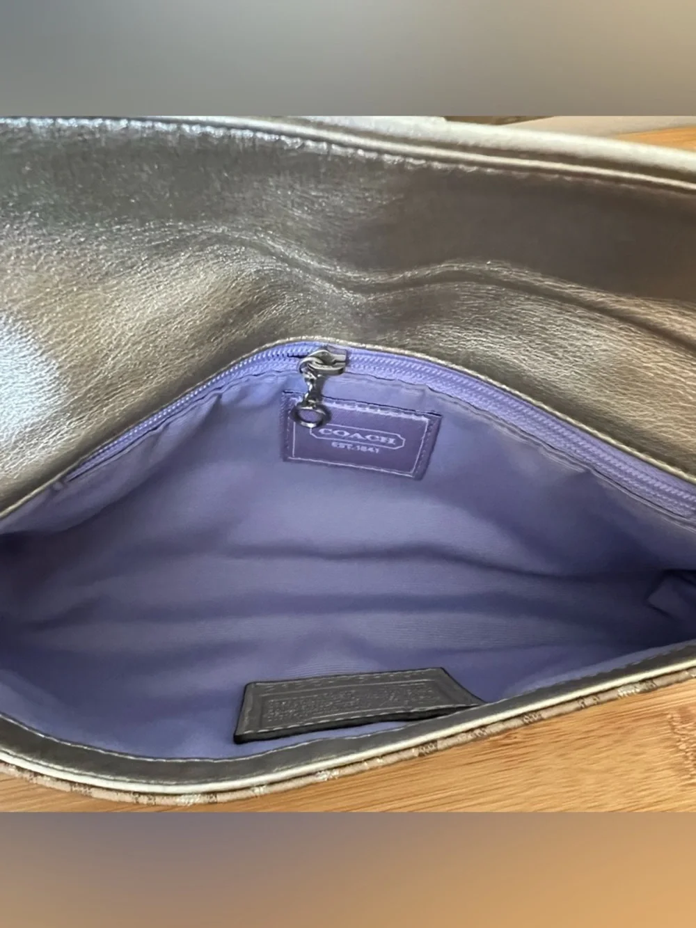 Coach vintage 2005 gold optic lurex signature 3595 Hamptons clip shoulder bag - Picture 10 of 15